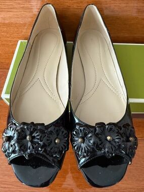 Naturalizer Penny Black Patent Peep-Toe Floral Ballet Flats